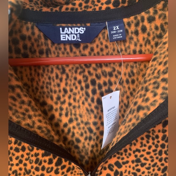 Animal print Lands’ End pullover fleece - Picture 3 of 5
